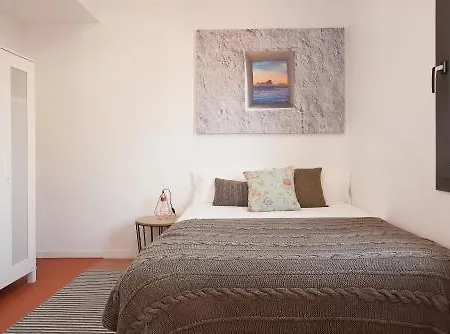 Click&flat Europa Fira Apartment