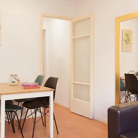 Click&flat Europa Fira Apartment