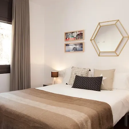 Click&flat Europa Fira Apartman